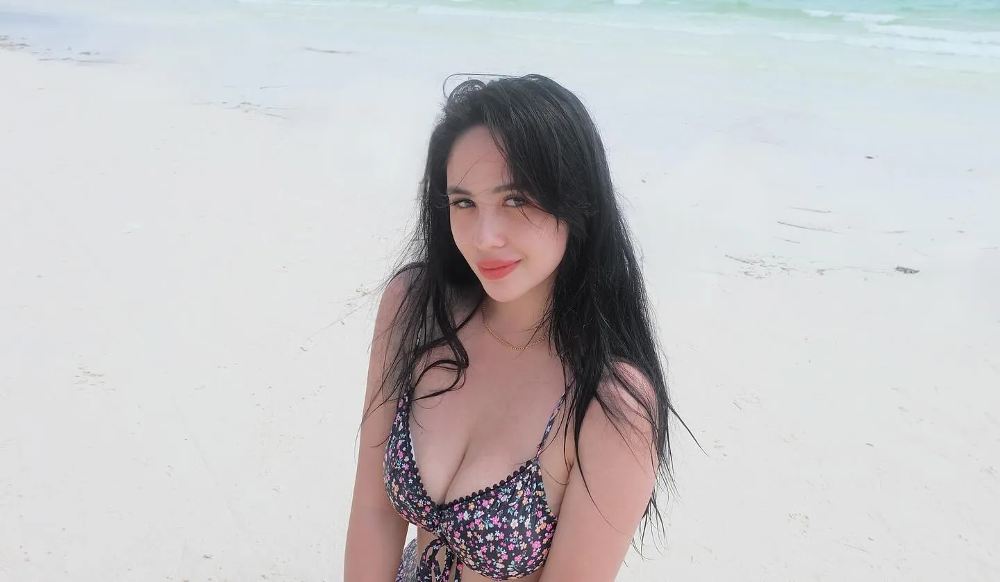 Empress Schuck - empress-schuck-sexy-24.webp